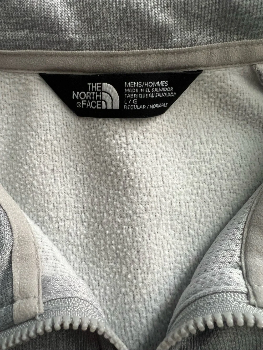 The North Face Men’s Light Gray Quarter-Zip Fleece Pullover